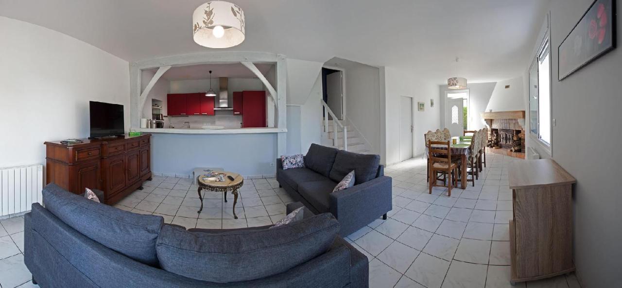 Gîtes de Pouzelande Sanilhac  Extérieur photo
