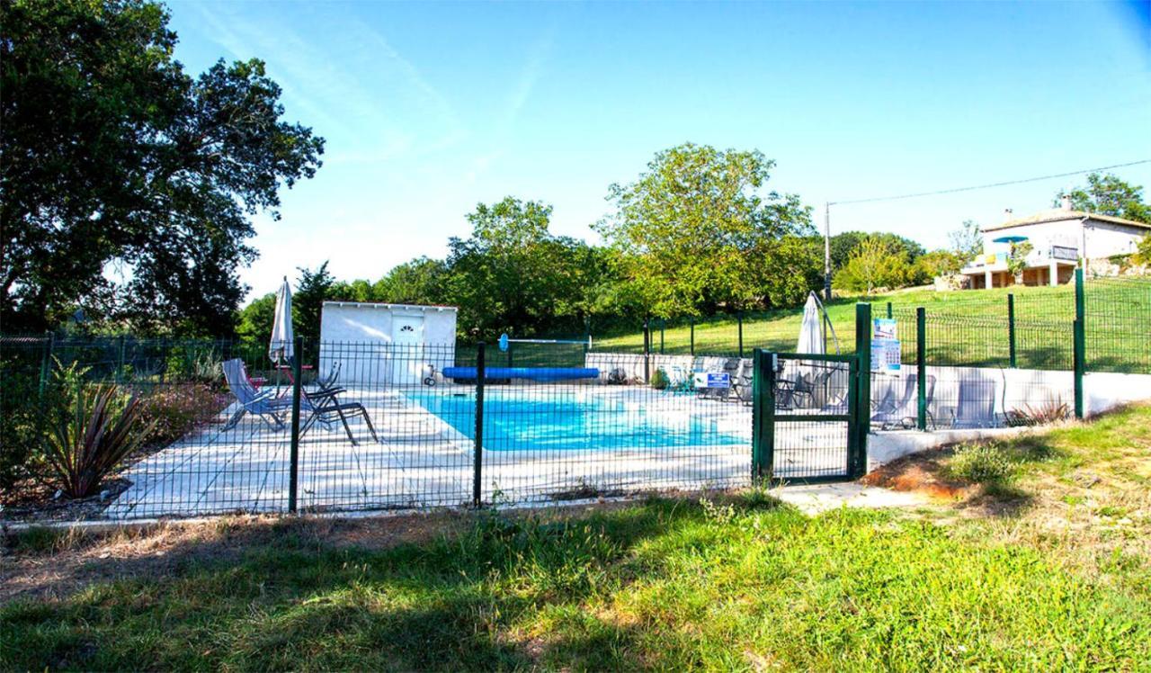 Gîtes de Pouzelande Sanilhac  Extérieur photo